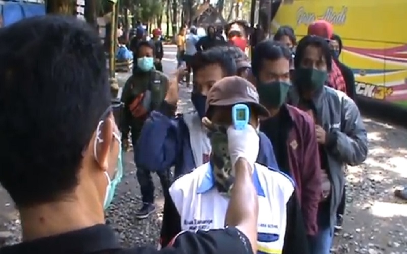 Ratusan Pemudik dari Bali Masuki Grobogan, Petugas Hanya Cek KTP dan Surat Jalan