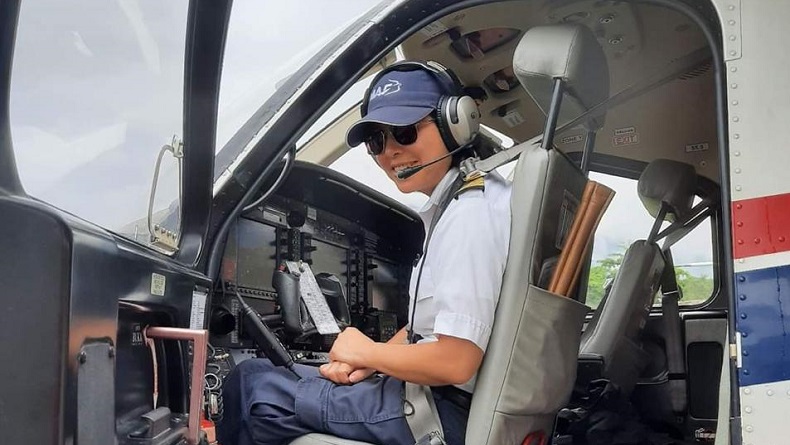 title Tewas dalam Kecelakaan Pesawat di Sentani, Kapten Joyce Lin Baru 5 Bulan Bergabung di MAF Tewas dalam Kecelakaan Pesawat di Sentani, Kapten Joyce Lin Baru 5 Bulan Bergabung di MAF