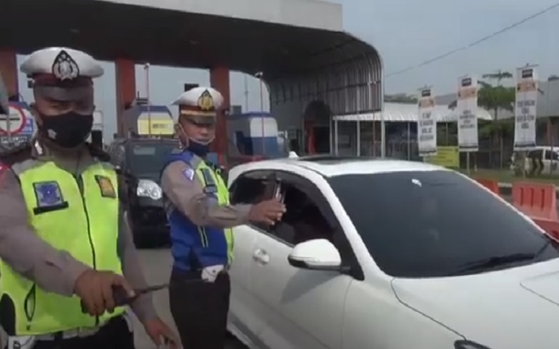 3.843 Kendaraan Pemudik Masuk Jawa Tengah Diminta Putar Balik