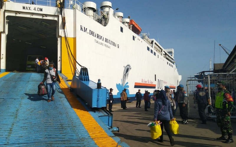 title Suami Istri Pekerja Migran di Pontianak Reaktif Rapid Test, Tak Bisa Pulang ke Semarang Suami Istri Pekerja Migran di Pontianak Reaktif Rapid Test, Tak Bisa Pulang ke Semarang