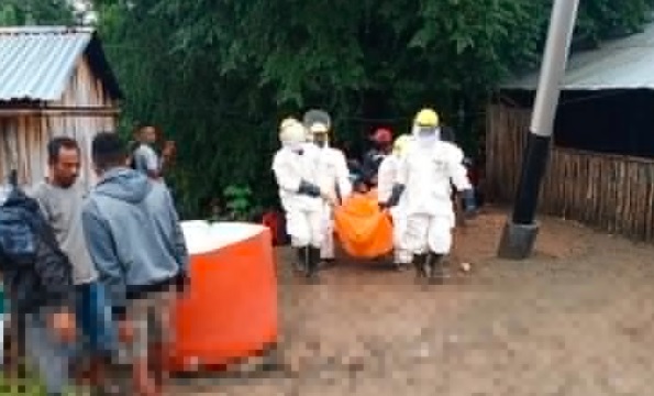 title 3 Warga TTU NTT Tewas saat Bersihkan Sumur, Evakuasi Sempat Terkendala Cuaca 3 Warga TTU NTT Tewas saat Bersihkan Sumur, Evakuasi Sempat Terkendala Cuaca