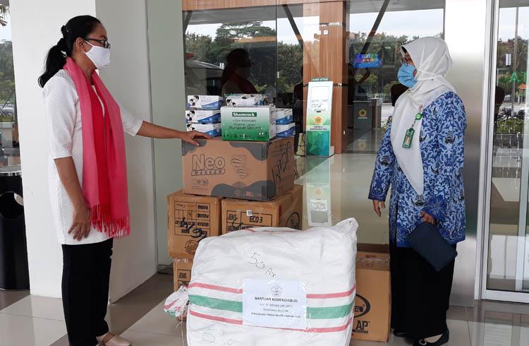  DPR Desak Dana Insentif Tenaga Medis Segera Dicairkan