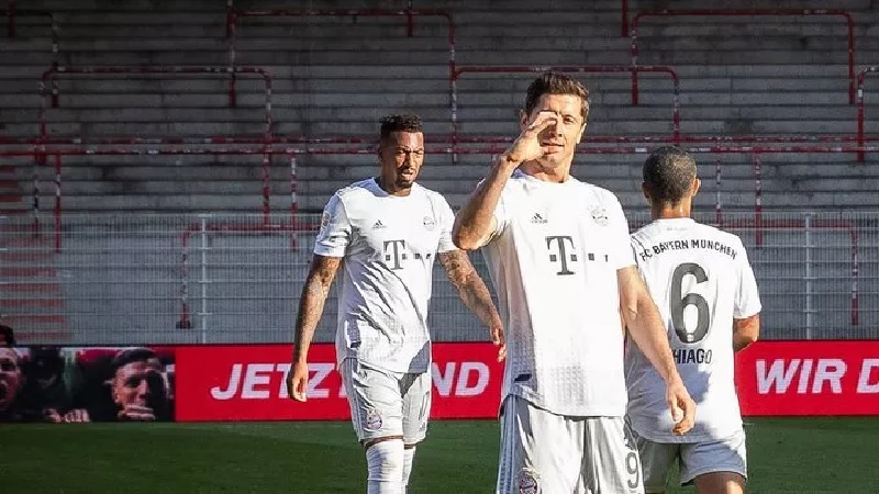 Rekor Baru Bayern Munchen Di Bawah Asuhan Hansi Flick