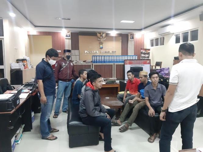 title Polres Pangkep Tetapkan 8 Tersangka Bullying Bocah Penjual Jalangkote Polres Pangkep Tetapkan 8 Tersangka Bullying Bocah Penjual Jalangkote