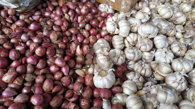 Harga Bawang Merah Dan Putih Di Ambon Naik Tajam Hingga Rp10 000 Per Kg Bagian 1