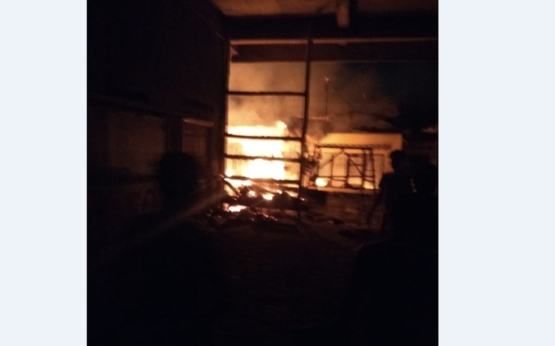 Kebakaran di Jalan AR Hakim Medan, 8 Rumah Hangus Dilahap Si Jago Merah