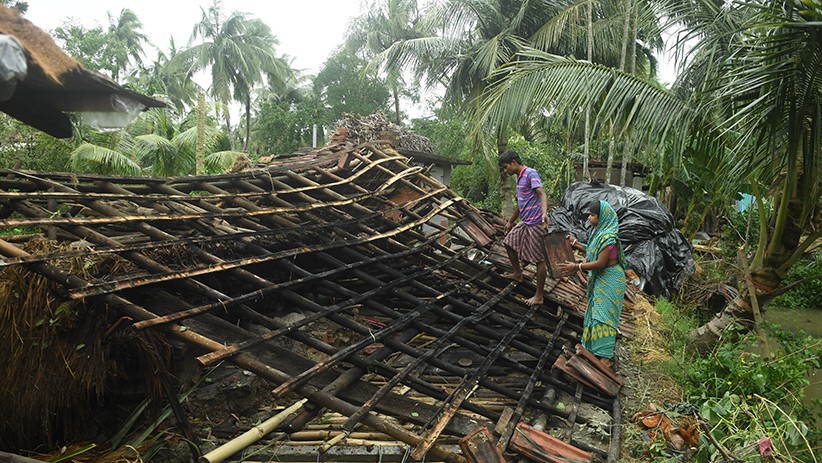 Foto-Foto Kerusakan akibat Badai Amphan di India dan Bangladesh, 84 Orang Tewas - Bagian 4