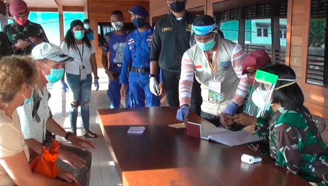 2 Turis Jerman Dipulangkan setelah Terjebak di Raja Ampat akibat Covid-19