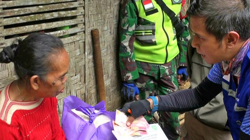 Kades di Subang Pilih Masuk Hutan Antarkan BLT ketimbang Timbulkan Kerumunan