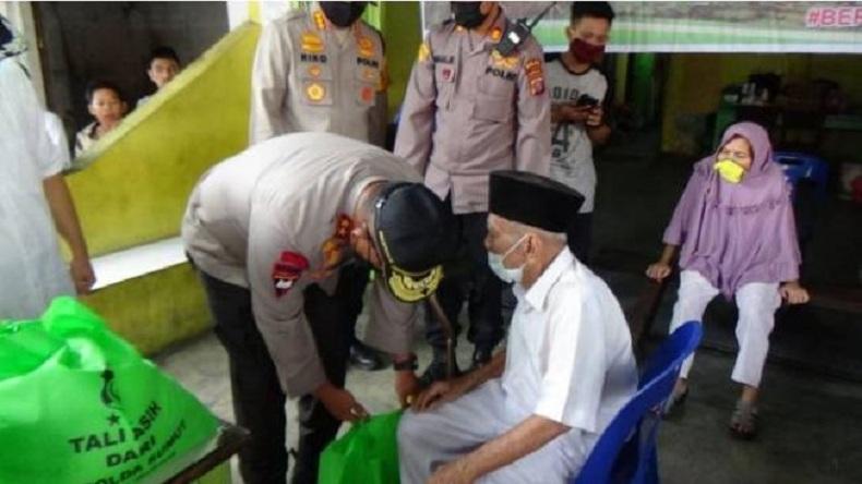 Kapolda Sumut Temui Korban Kebakaran di Medan Area dan Bagikan Tali Asih