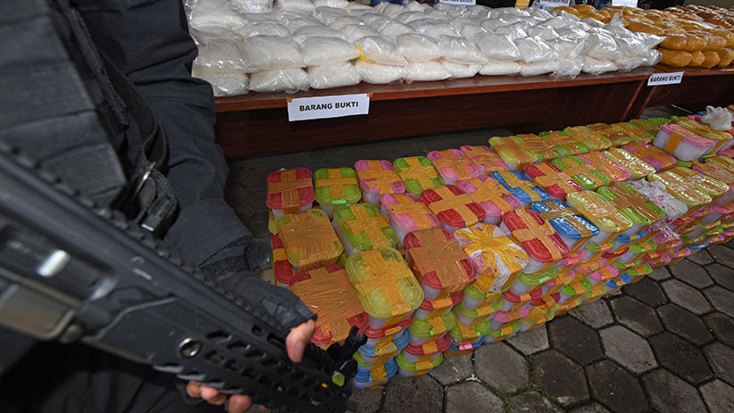 Bareskrim Polri Ungkap Penyelundupan 821 Kg Sabu Jaringan Timur Tengah - Bagian 3