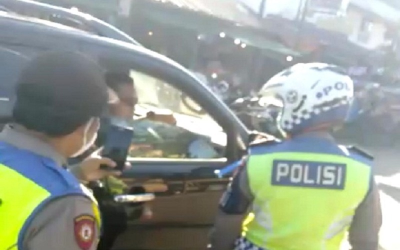 Bripka Hil Diperiksa Propam Gegara Ngamuk di Check Point PSBB Ciparay