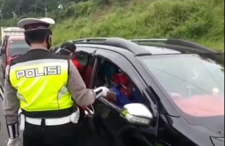 Arus Balik Lebaran Tak Bawa SIKM, 139 Kendaraan Pemudik Diputar Balik di Tasikmalaya