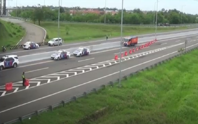 Penyekatan Arus Balik, Kendaraan Penumpang Tujuan Jakarta Diarahkan Keluar Tol Pejagan