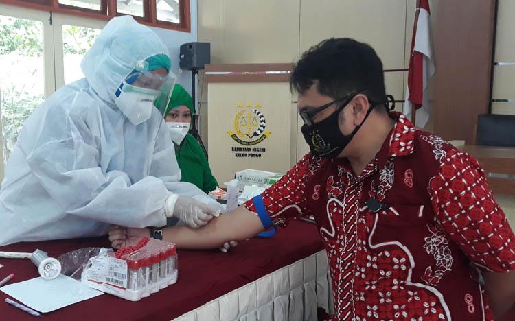 Cegah penularan Covid-19, Jaksa di Kulonprogo Jalani Rapid Test