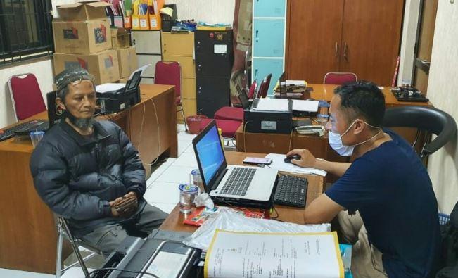 Hina Jokowi Tidak Pernah Lulus UGM, Pemilik Akun Medsos di Cianjur Ditangkap Polisi