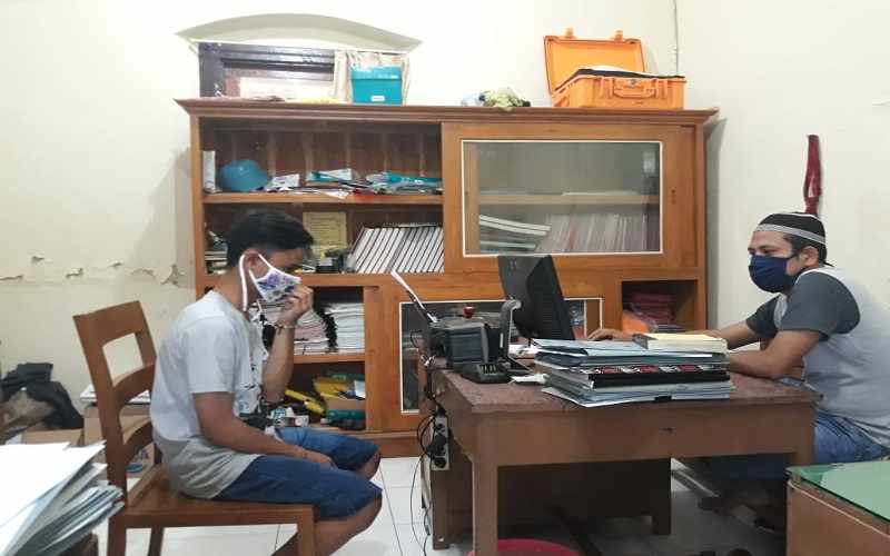 title Kena PHK, Pria Ini Bobol Mesin ATM di Blora Hanya Pakai Kunci Lemari Kena PHK, Pria Ini Bobol Mesin ATM di Blora Hanya Pakai Kunci Lemari