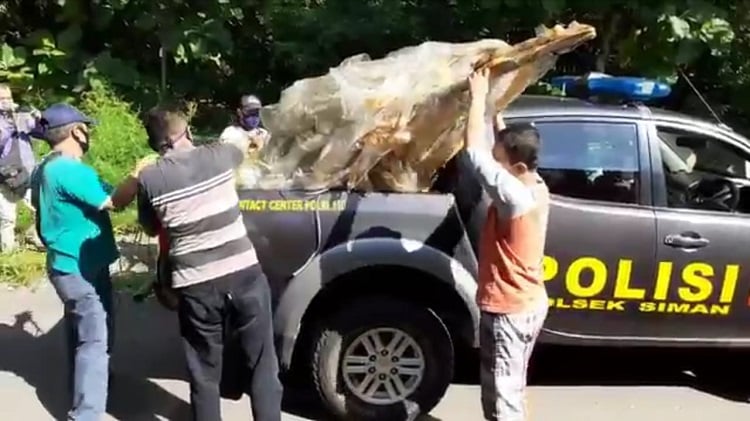 Balon Udara Nyaris Bakar Rumah di Ponorogo, Warga Susah Payah Lakukan Penyelamatan