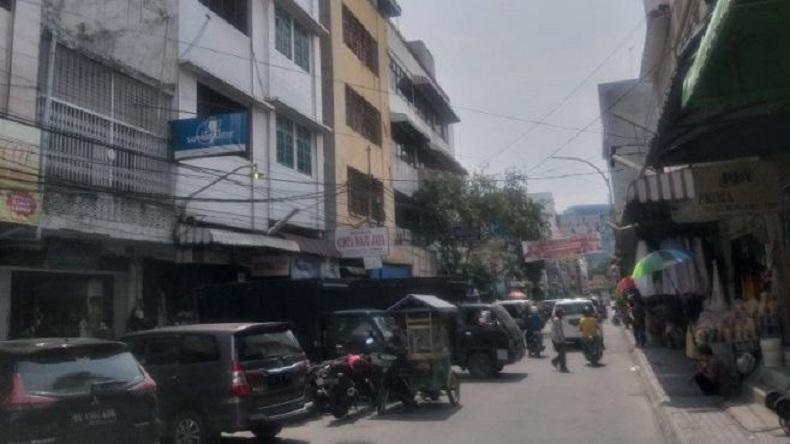 Pertokoan di Medan Dibuka Kembali, Aktivitas Warga Terpantau Mulai Ramai