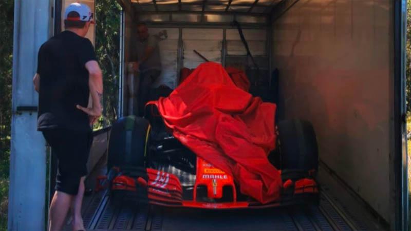 Raikkonen Dapat Hadiah Mobil Ferrari yang Pernah Juara Bersamanya