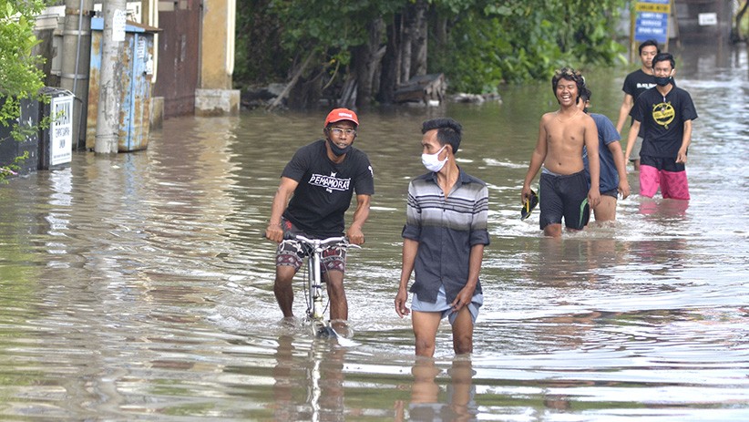 Hujan Deras, Sejumlah Wilayah di Denpasar Terendam Banjir - Bagian 2