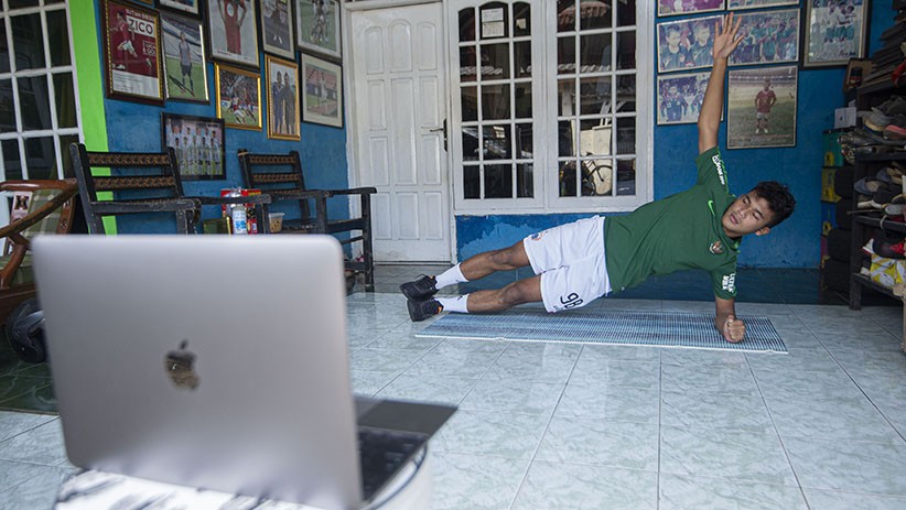 Intip Latihan Virtual Pemain Timnas U-19 Sutan Zico dari Rumah - Bagian 3
