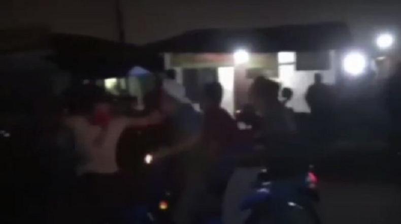 Razia Kendaraan di Medan, Pengendara Motor Bonceng Tiga Tabrak Polisi