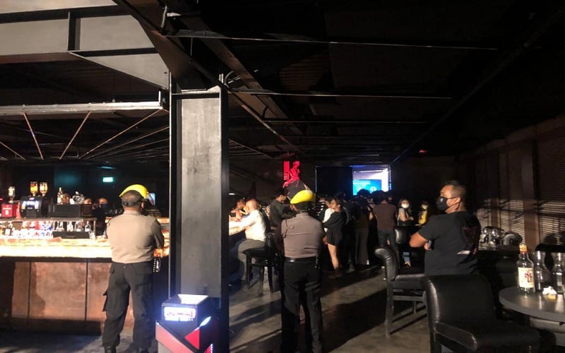 Buka di Masa Pandemi, Polisi Bubarkan Pengunjung Diskotek Shoot Bar di Medan