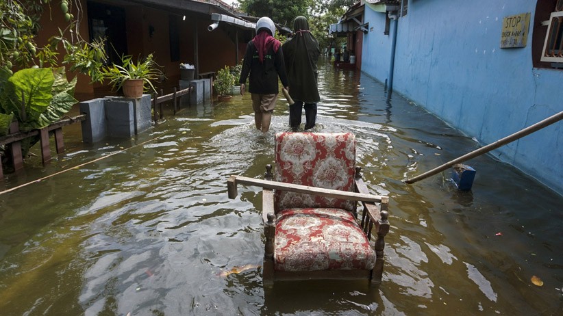 80 Persen Wilayah Pekalongan Utara Masih Terendam Banjir Rob - Bagian 2