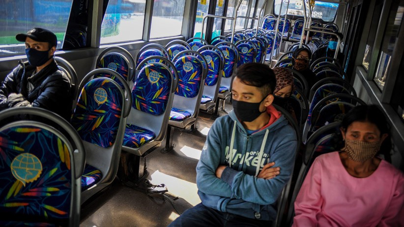 Jalan di Bandung Dibuka, Bus Damri Mulai Beroperasi hingga Pukul 19.00 WIB - Bagian 1