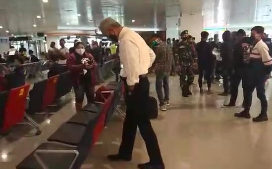 Ganjar Pranowo Ngamuk di Bandara Ahmad Yani, Ini Sebabnya!