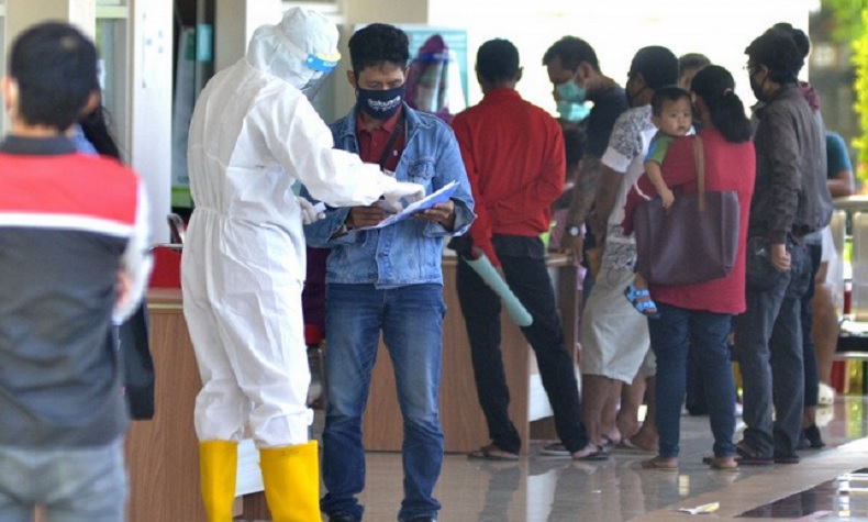 title Diserbu Warga yang Ingin Tes Swab, RS Unud Batasi 80 Orang per Hari Diserbu Warga yang Ingin Tes Swab, RS Unud Batasi 80 Orang per Hari