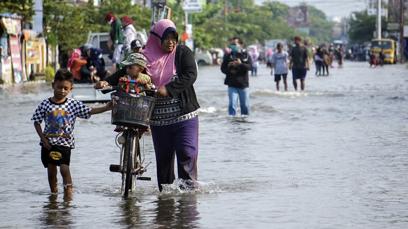 Banjir Rob Rendam Permukiman di Pekalongan, 7.700 Kepala Keluarga Terkena Dampak - Bagian 3