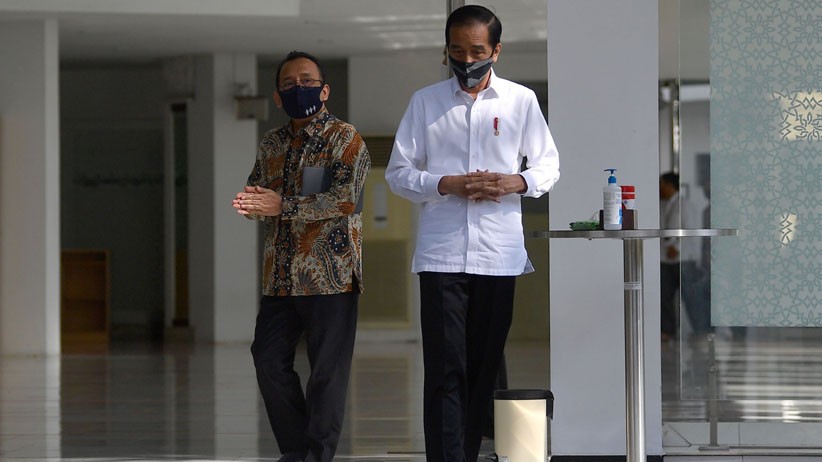 Presiden Jokowi Cek Kesiapan New Normal di Masjid Baiturrahim Istana Kepresidenan - Bagian 3