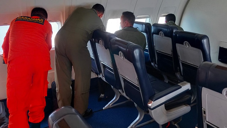 title Basarnas - TNI AU Makassar Bantu Pencarian Kapal Hilang di Kendari dan Ambon Basarnas - TNI AU Makassar Bantu Pencarian Kapal Hilang di Kendari dan Ambon