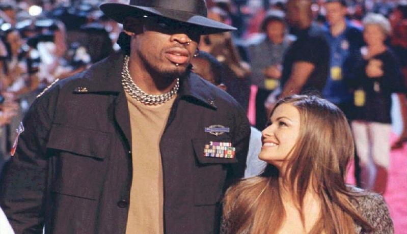 Dennis Rodman Sering Jadi Korban Rasis Saat Bercinta Dengan Carmen Electra