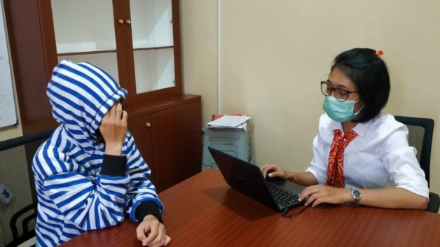 Nyamar Perempuan di Medsos, Pria di Mataram Ini Tipu 40 Lelaki Hidung Belang