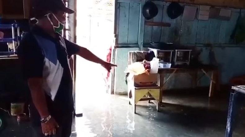 Ribuan Rumah di Sikka NTT Terendam Banjir Rob, Warga Menantikan Bantuan
