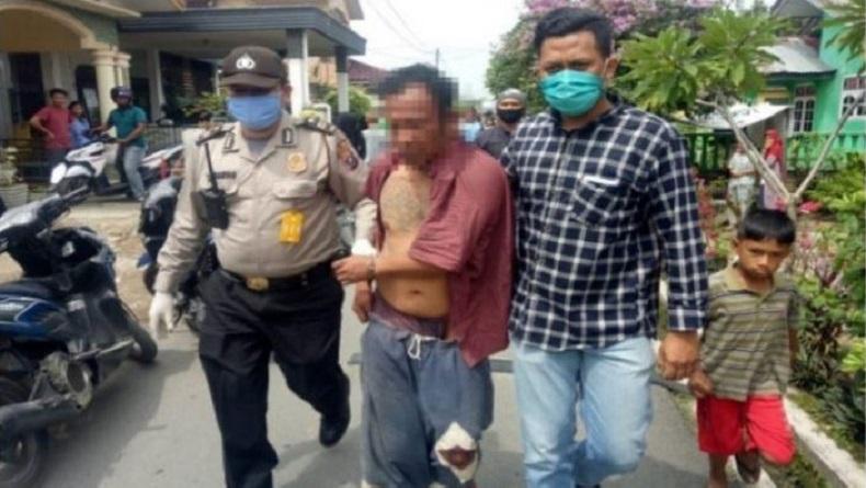 Nekat Curi HP, Pria Bertato di Tebingtinggi Babak Belur Diamuk Massa