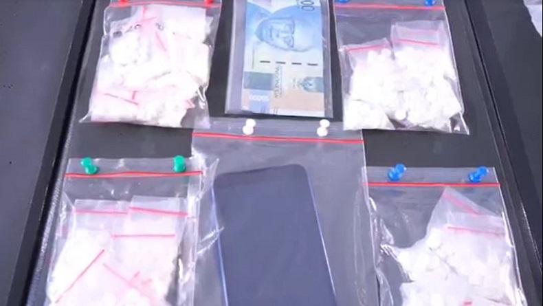 Bawa Ratusan Pil Koplo, Perempuan Diamankan Petugas Rutan Probolinggo saat Jenguk Suami