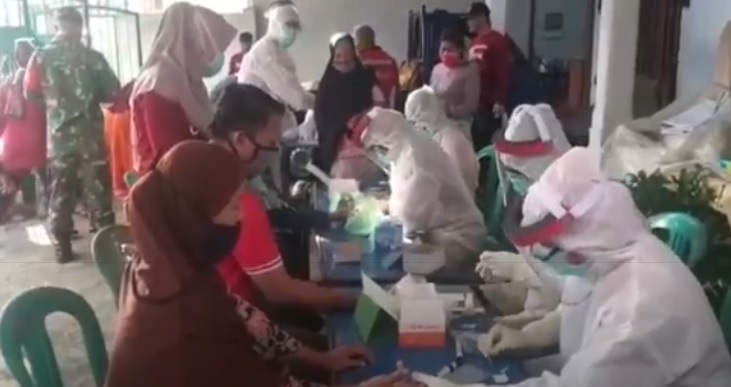 Rapid Test Massal, 24 Pedagang Pasar di Bantarkawung Brebes Reaktif