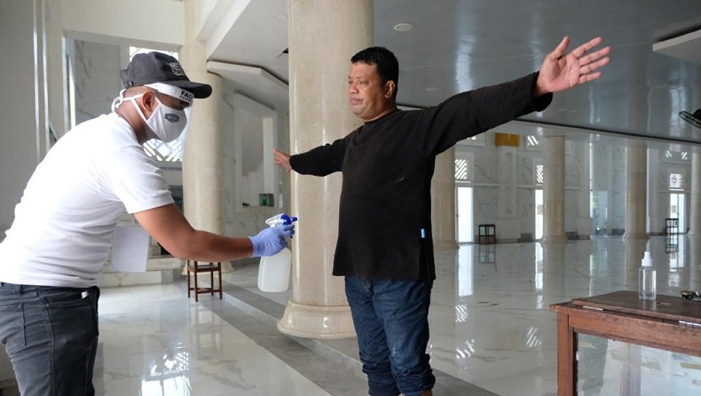 Salat Jumat Pertama, Masjid Agung Syekh Yusuf Gowa Terapkan Protokol Ekstra Ketat