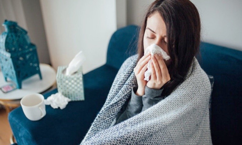 10 Tips Mencegah Pilek dan Flu Secara Alami, Salah Satunya Berhenti Gigit Kuku