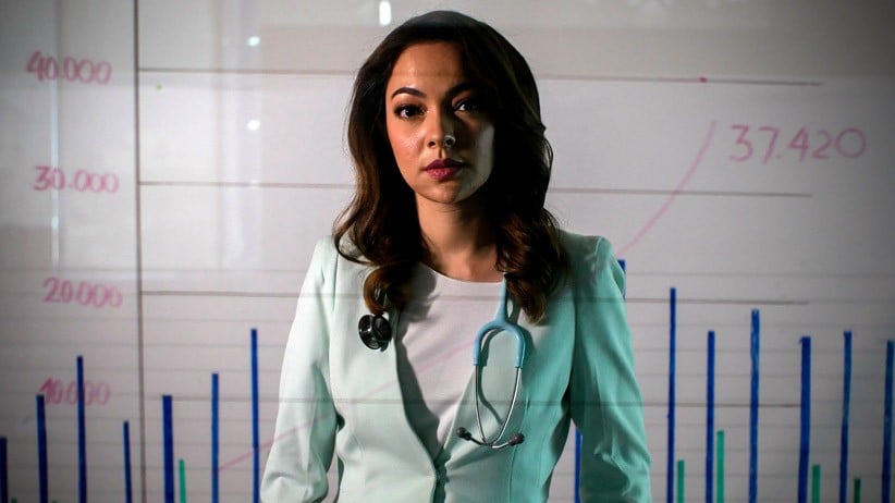 Pose Dokter Cantik Reisa Broto Asmoro - Bagian 2