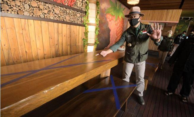Ridwan Kamil: Tempat Wisata Belum Dibuka untuk Warga Luar Jabar