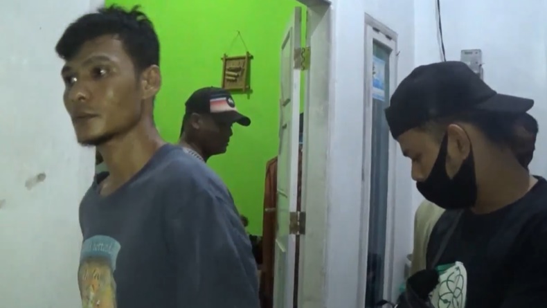 Simpan Sabu di Kap Mobil, Montir Bengkel di Padang Ditangkap Polisi