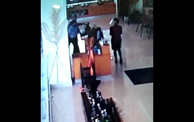 Tegur Anggota DPRD Jabar Tak Pakai Masker, Karyawan Hotel di Cianjur Dipukul Sopir