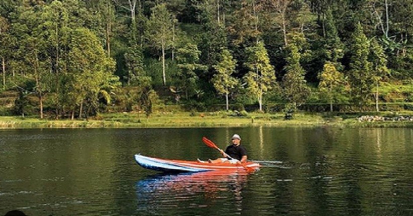 Danau Mungil Ini Bukan di Luar Negeri, Telaga Madirda Tersembunyi di Gunung Lawu