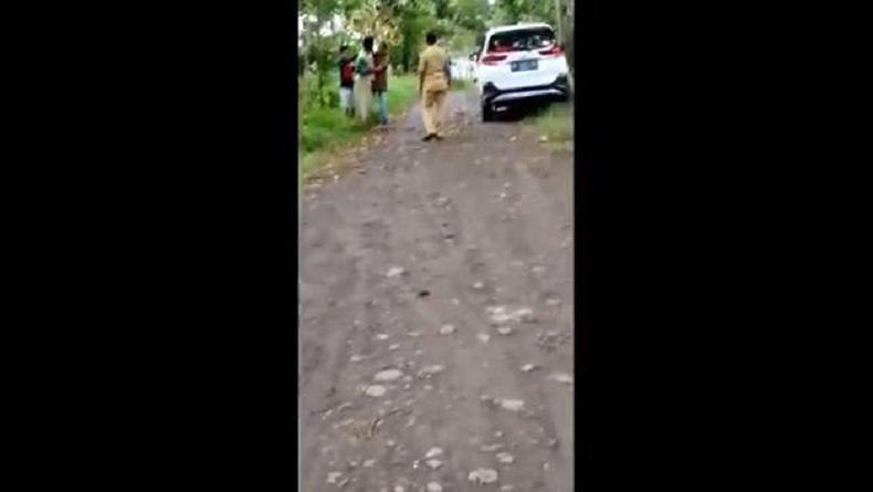 Viral, Kakek Mengamuk Ancam Petugas Covid-19 Jeneponto Tes Swab Istri dan Cucunya