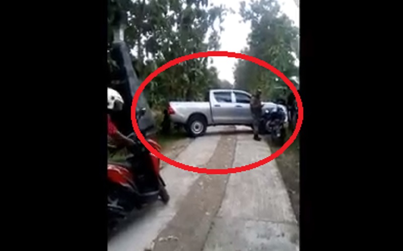 Video Viral Kades di Grobogan Tutup Jalan dengan Mobil Halangi Petugas Covid-19